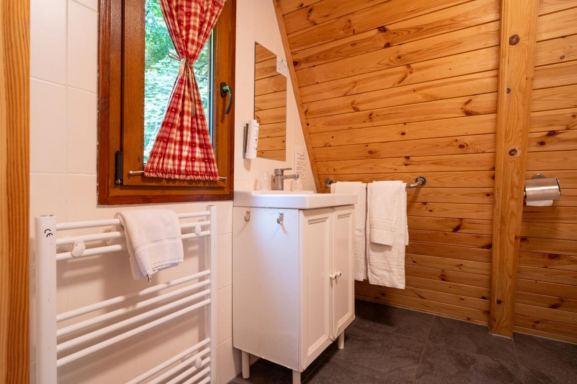 Hotel L'Eau Vive Vresse-sur-Semois Bagian luar foto